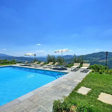 Villa Lastro Sleeps 16 Pool Wifi *