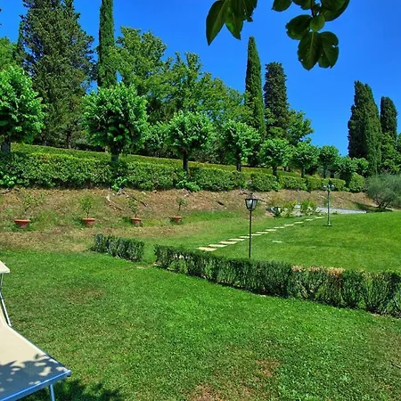 Villa Lastro Sleeps 16 Pool Wifi