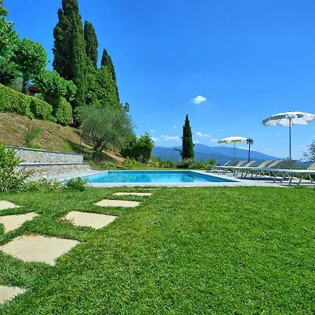 Villa Lastro Sleeps 16 Pool Wifi *