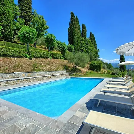 Villa Lastro Sleeps 16 Pool Wifi *